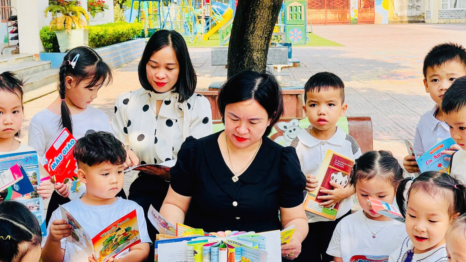 “NGÀY HỘI ĐỌC SÁCH CỦA CÁC BÉ” HOẠT ĐỘNG CÓ Ý NGHĨA TẠI TRƯỜNG MẦM NON KỲ PHƯƠNG!