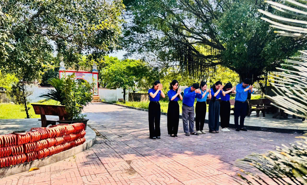 CHI ĐOÀN TRƯỜNG MẦM NON KỲ PHƯƠNG HƯỞNG ỨNG CÁC HOẠT ĐỘNG KỶ NIỆM 30/4 -1/5/2025