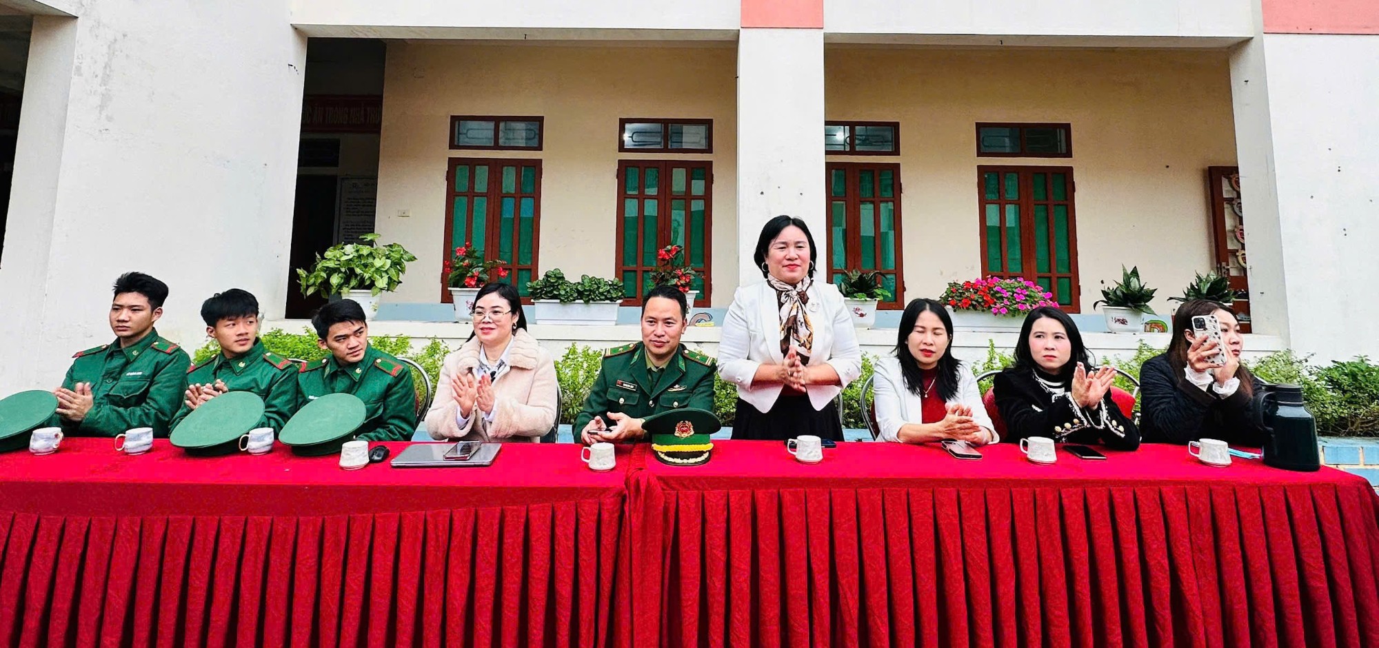 z7330540447788 8bc4d434bdba41b51e695656fbbd49cf