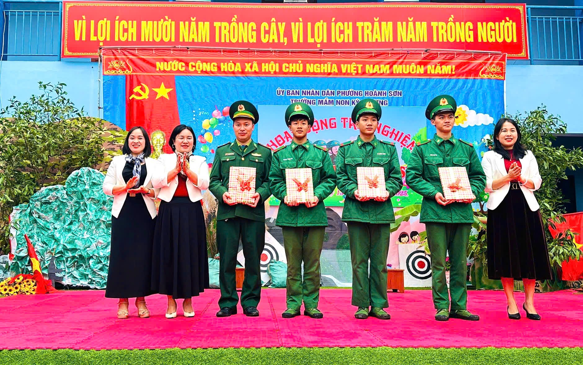 z7330540596689 7592c9c47e814f47b0bac43f1f268d7f