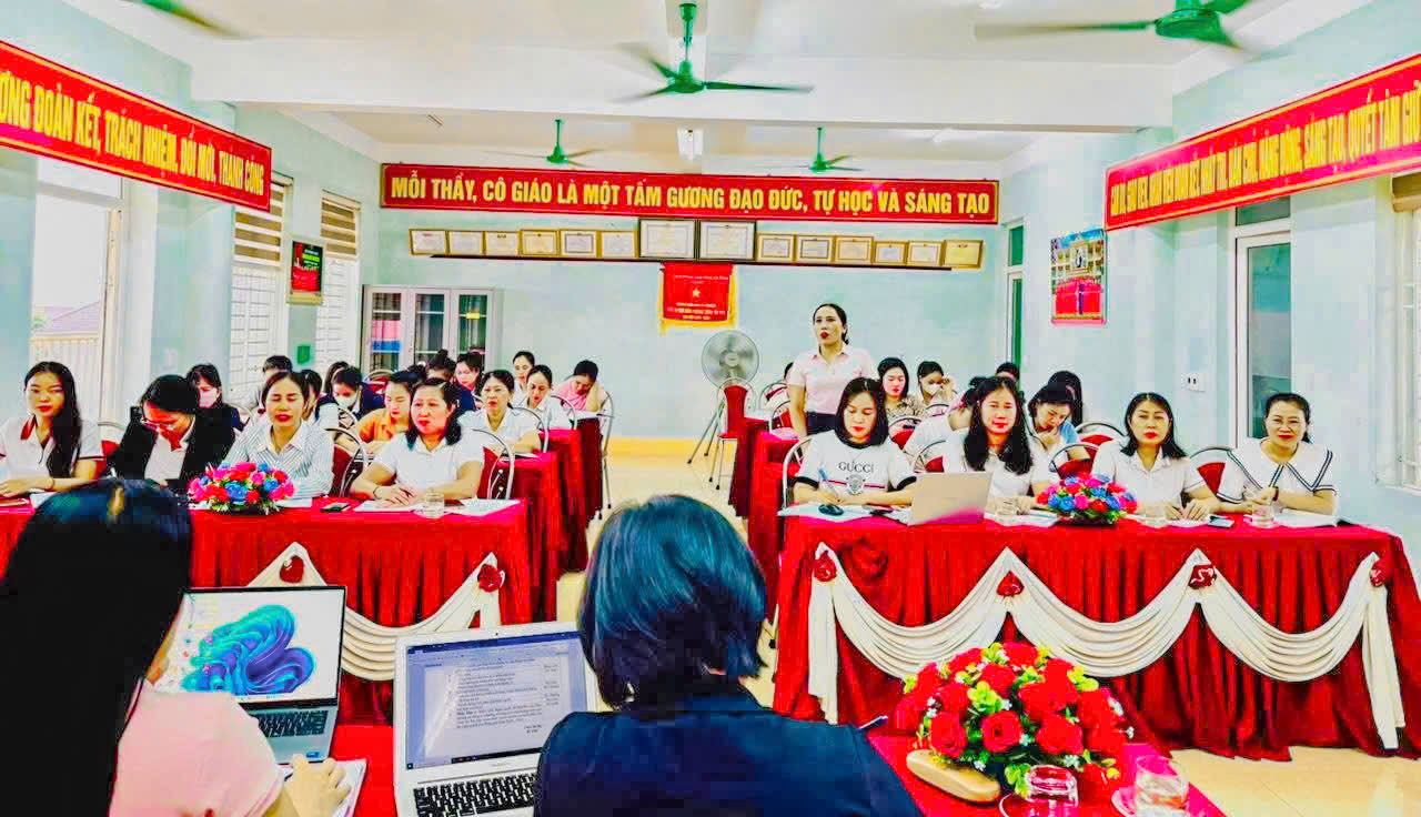 CHI BỘ TRƯỜNG MẦM NON KỲ PHƯƠNG TỔ CHỨC SINH HOẠT THƯỜNG KỲ THÁNG 5 NĂM 2026