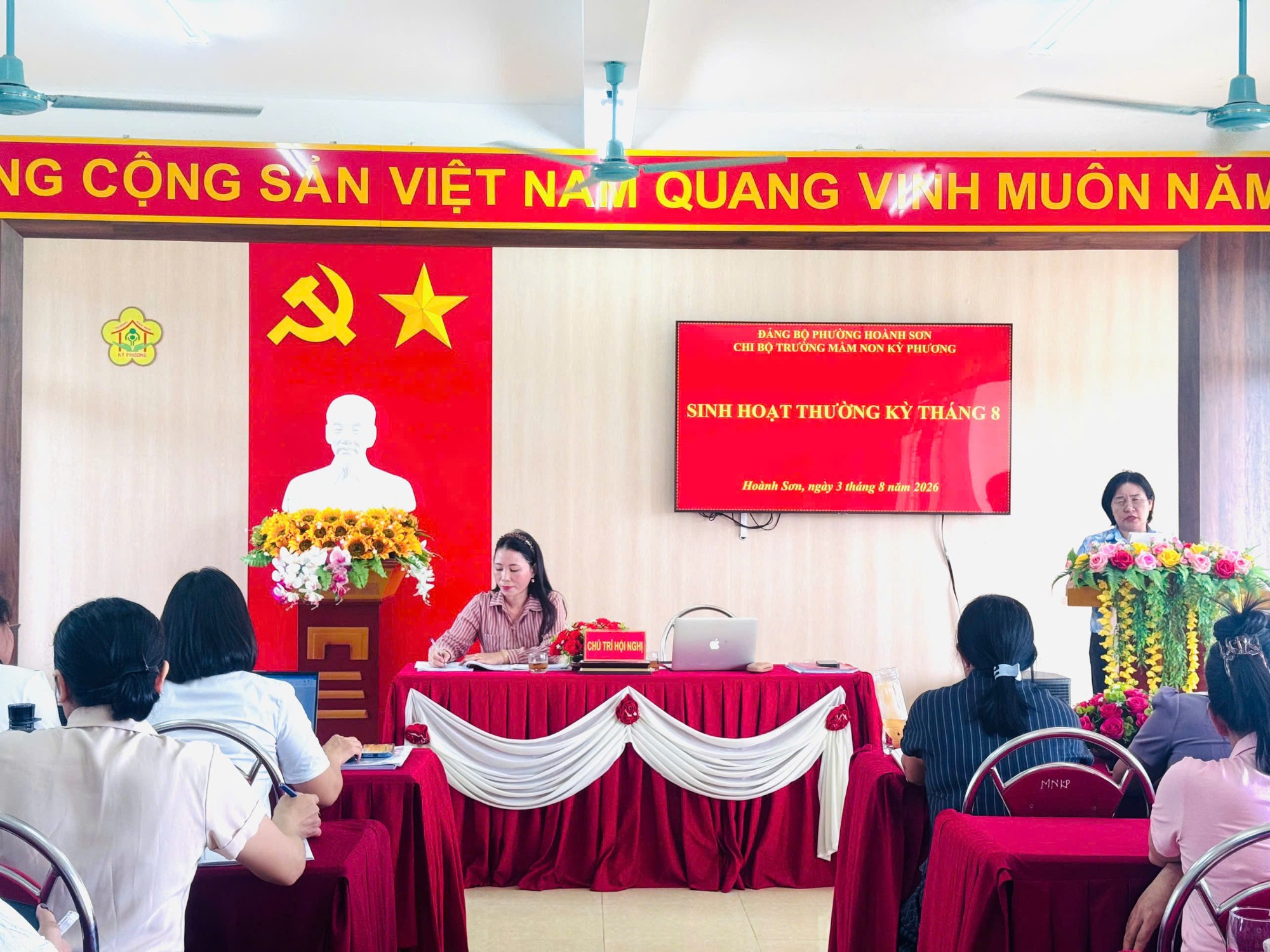 CHI BỘ TRƯỜNG MẦM NON KỲ PHƯƠNG SINH HOẠT THƯỜNG KỲ THÁNG 8 !