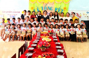 RỘN RÀNG TIỆC BUFFET CỦA CÁC BẠN NHỎ TRƯỜNG MẦM NON KỲ PHƯƠNG