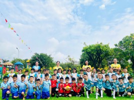 TRƯỜNG MẦM NON KỲ PHƯƠNG SÔI ĐỘNG GIAO LƯU BÓNG ĐÁ RỘN RÀNG NGÀY ĐẦU NĂM