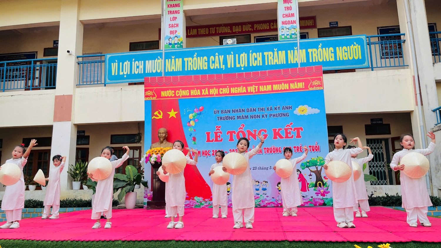 VĂN NGHỆ 5 TUỔI