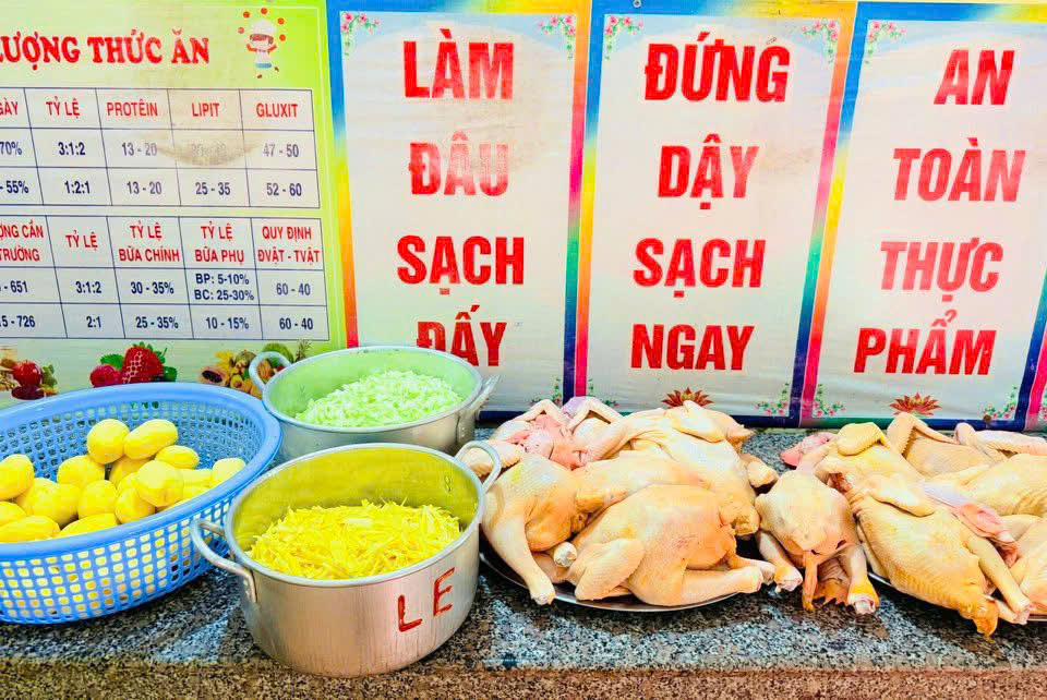 CÔNG TÁC BÁN TRÚ TẠI TRƯỜNG MẦM NON KỲ PHƯƠNG TRONG NHỮNG NGÀY ĐẦU NĂM HỌC 2025 - 2026