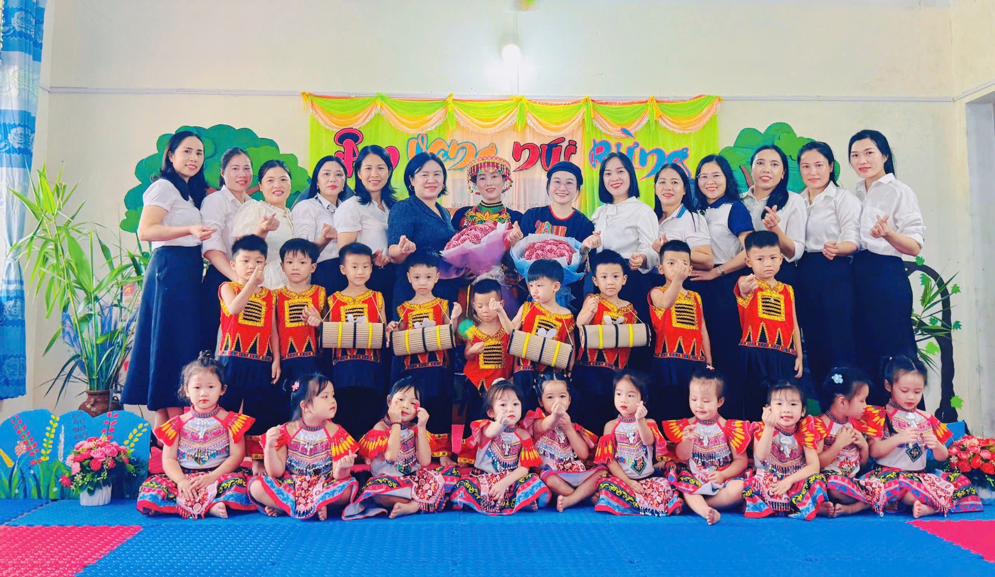 “HOẠT ĐỘNG THAO GIẢNG CHÀO MỪNG NGÀY THÀNH LẬP HỘI LIÊN HIỆP PHỤ NỮ  VIỆT NAM 20/10/2025 CỦA TRƯỜNG MẦM NON KỲ PHƯƠNG”